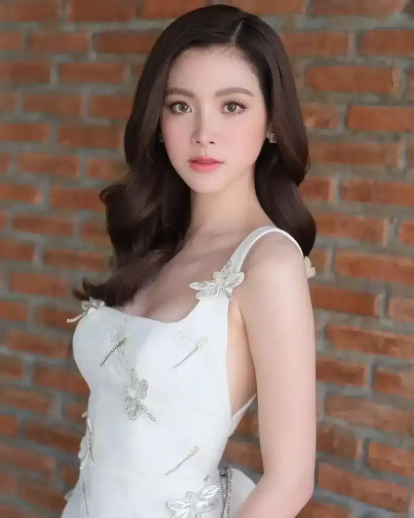 Baifern Pimchanok
