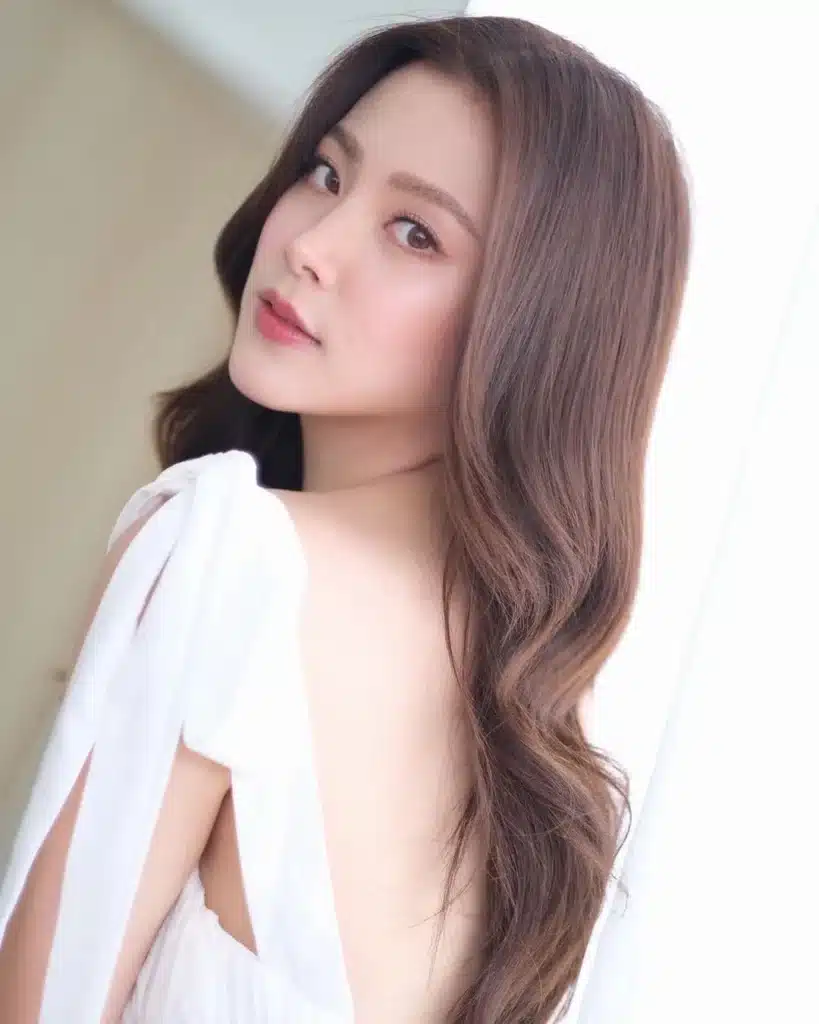 ทำความรู้จัก พิมพ์ชนก ลือวิเศษไพบูลย์