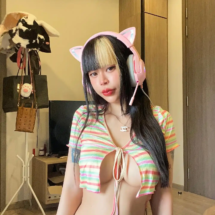 Bomie (53) Bomie (53)