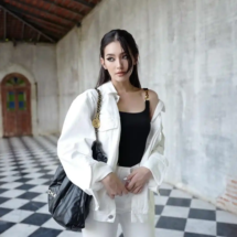 Bella Ranee (15) Bella Ranee (15)