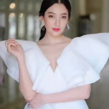 Bella Ranee (25) Bella Ranee (25)