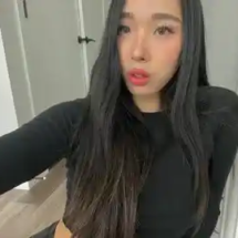 Elle Lee (55) Elle Lee (55)