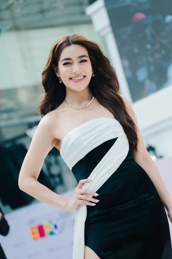 ประวัติแอน โวลเทมัส