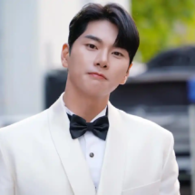 Lee Yi Kyung (49) มาทำความรู้จัก Lee Yi Kyung