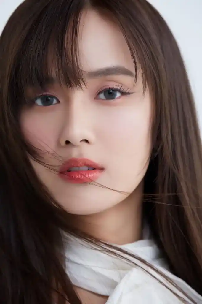 ช่องทางการติดตาม Nutticha Namwong