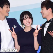 Song Ha Yoon (31)