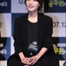 Song Ha Yoon (34)