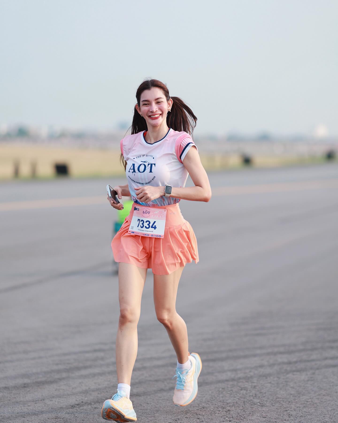 อาย พรทปวีญ์ นางแบบสาวสวยจาก FHM เจ้าของเพจดัง วิ่งกับอาย 13