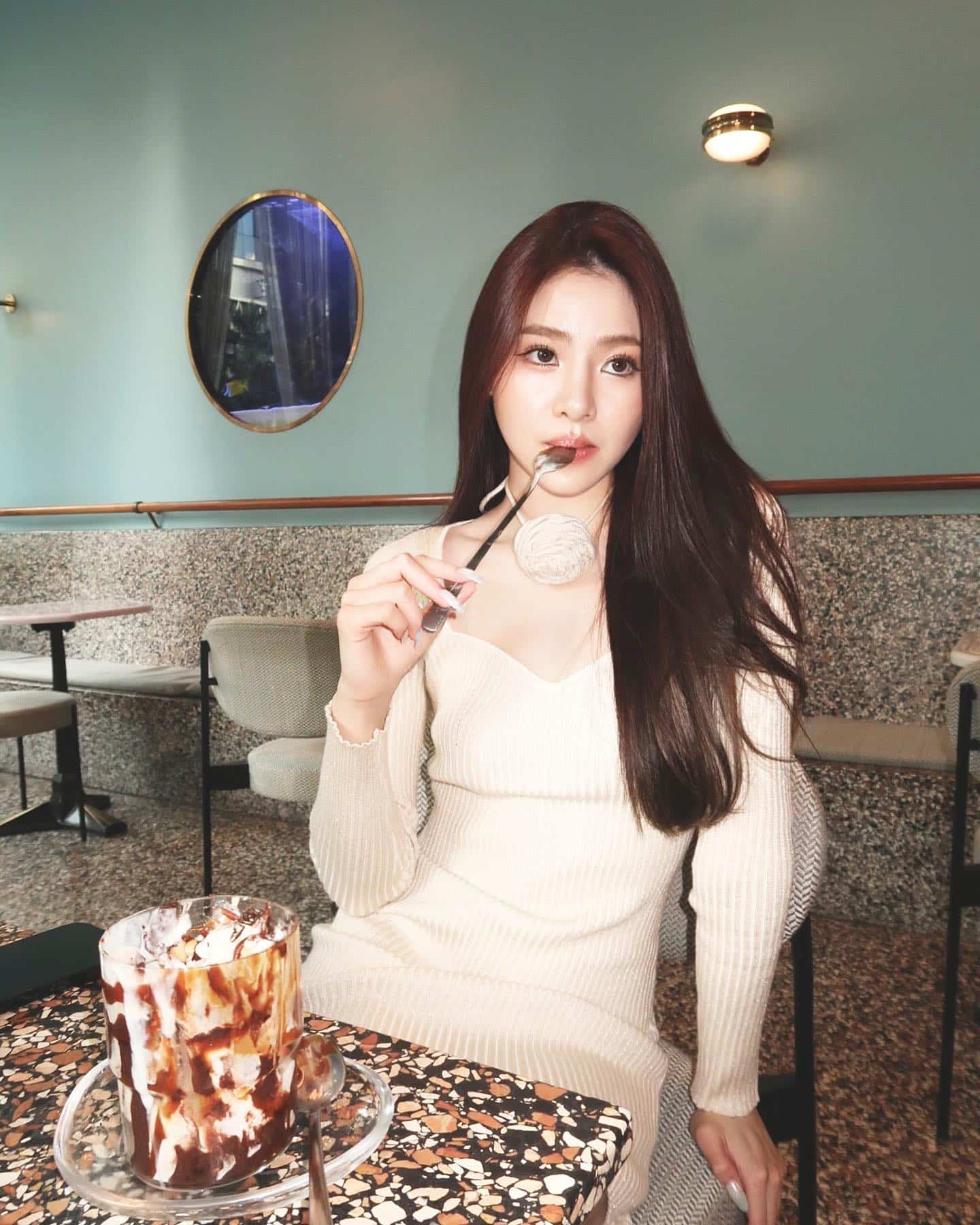 เปียโน ณิชาภัทร เน็ตไอดอลสาวหน้าหมวย คนคุย คนใหม่ของ นิกกี้ ณฉัตร 28