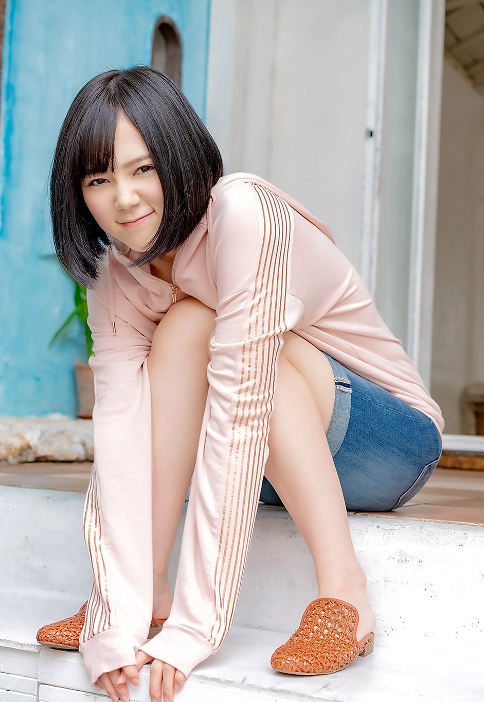 เรมุ สึซูโมริ (Remu Suzumori) นางเอก AV ญี่ปุ่นสาวผมสั้นคัพ F 36
