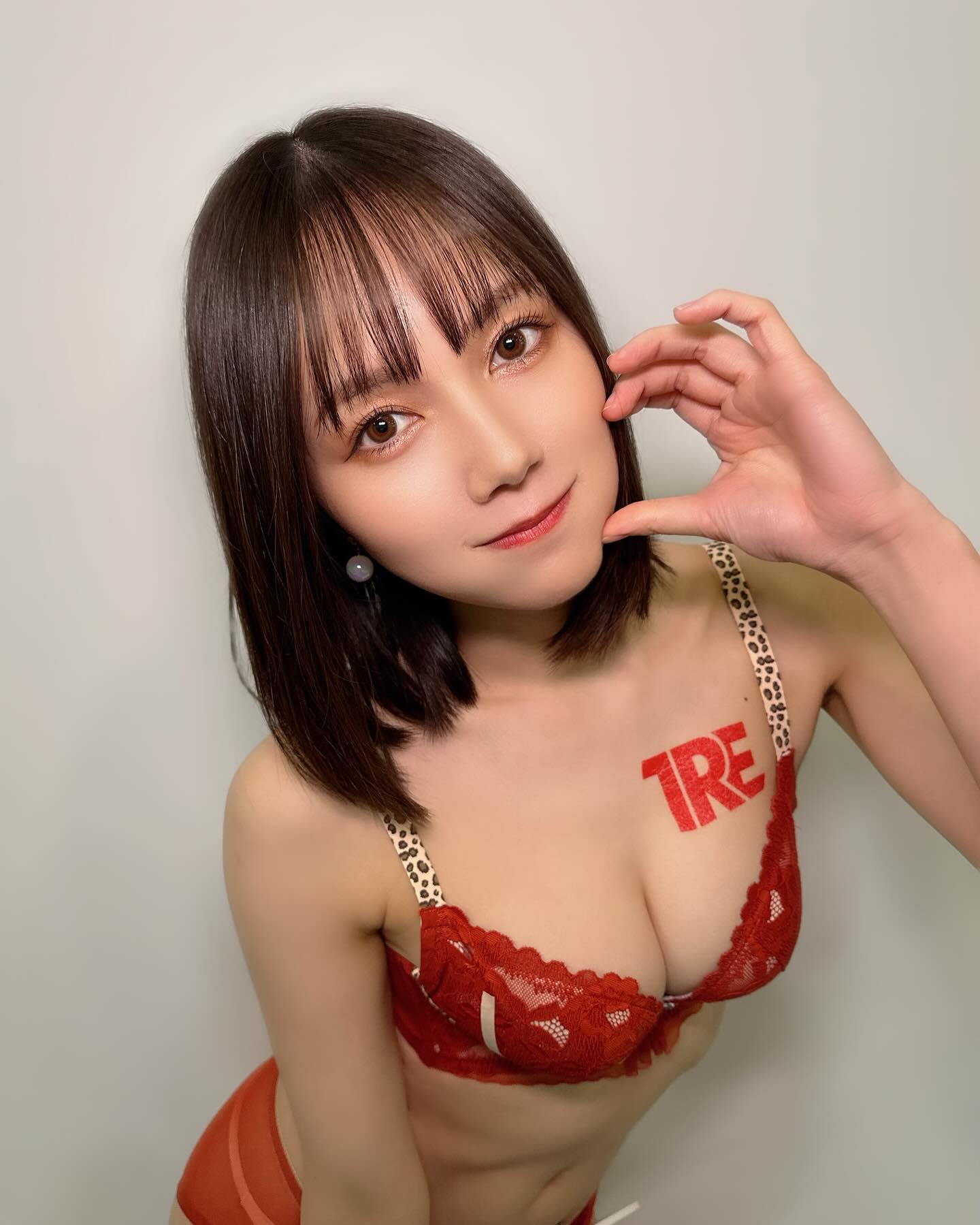 เรมุ สึซูโมริ (Remu Suzumori) นางเอก AV ญี่ปุ่นสาวผมสั้นคัพ F 6
