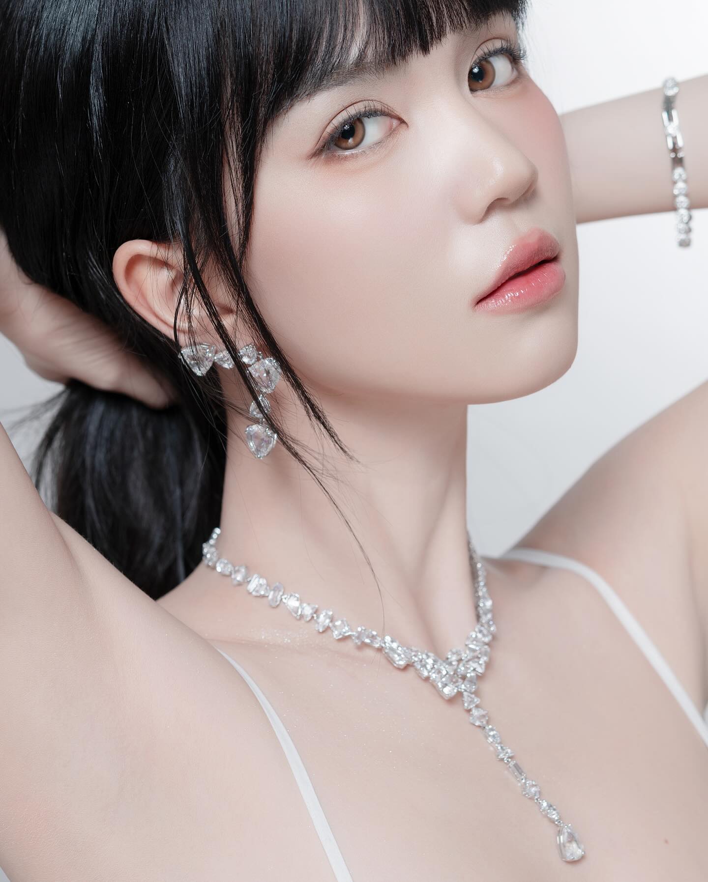 Ngoc Trinh นางแบบสาวเวียดนามสวยแซ่บ ดีกรีระดับแชมป์เวทีนางงาม 24