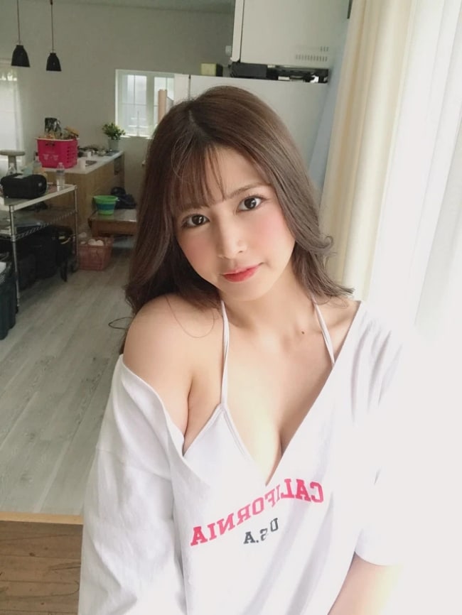 ริริ นานาสึโมริ (Riri Nanatsumori) นางเอก AV ญี่ปุ่นสาวตัวเล็กคัพ F 40