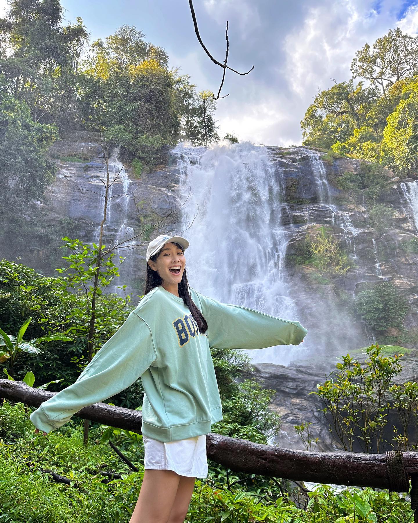 มิน พีชญา ดาราสาวสวย ไฮโซภาคอีสาน ทายาทธุรกิจก่อสร้างร้อยล้าน 22