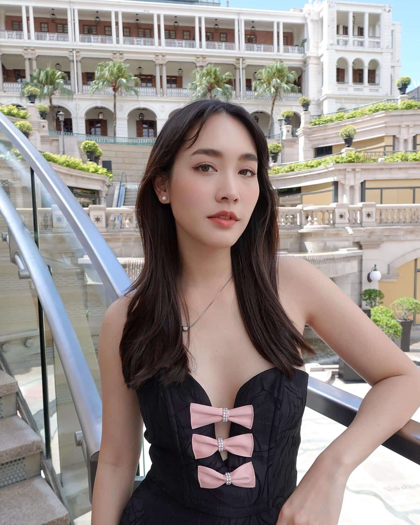 มิน พีชญา ดาราสาวสวย ไฮโซภาคอีสาน ทายาทธุรกิจก่อสร้างร้อยล้าน 30