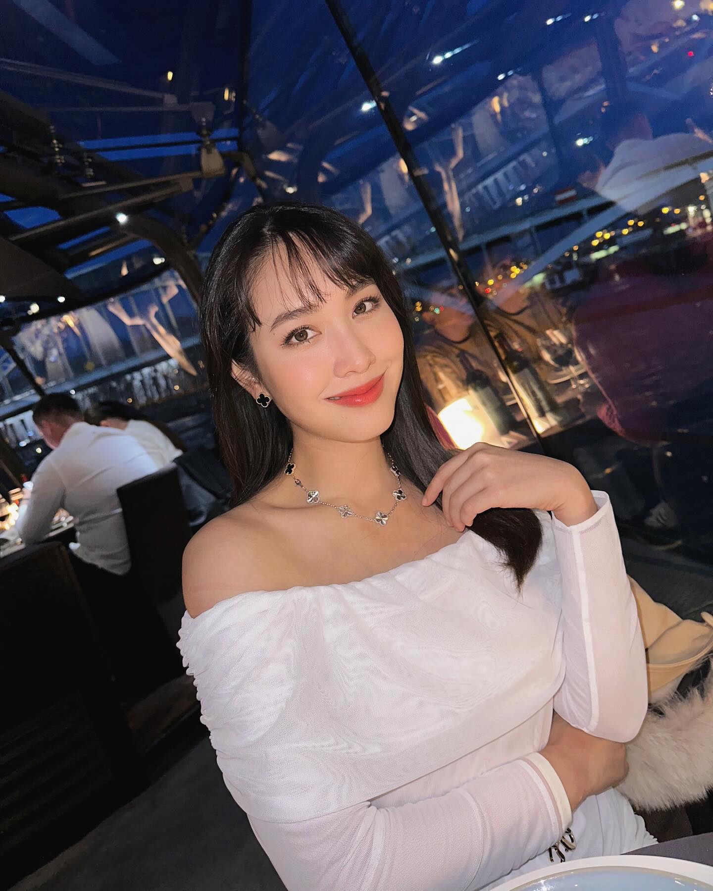 มิน พีชญา ดาราสาวสวย ไฮโซภาคอีสาน ทายาทธุรกิจก่อสร้างร้อยล้าน 35