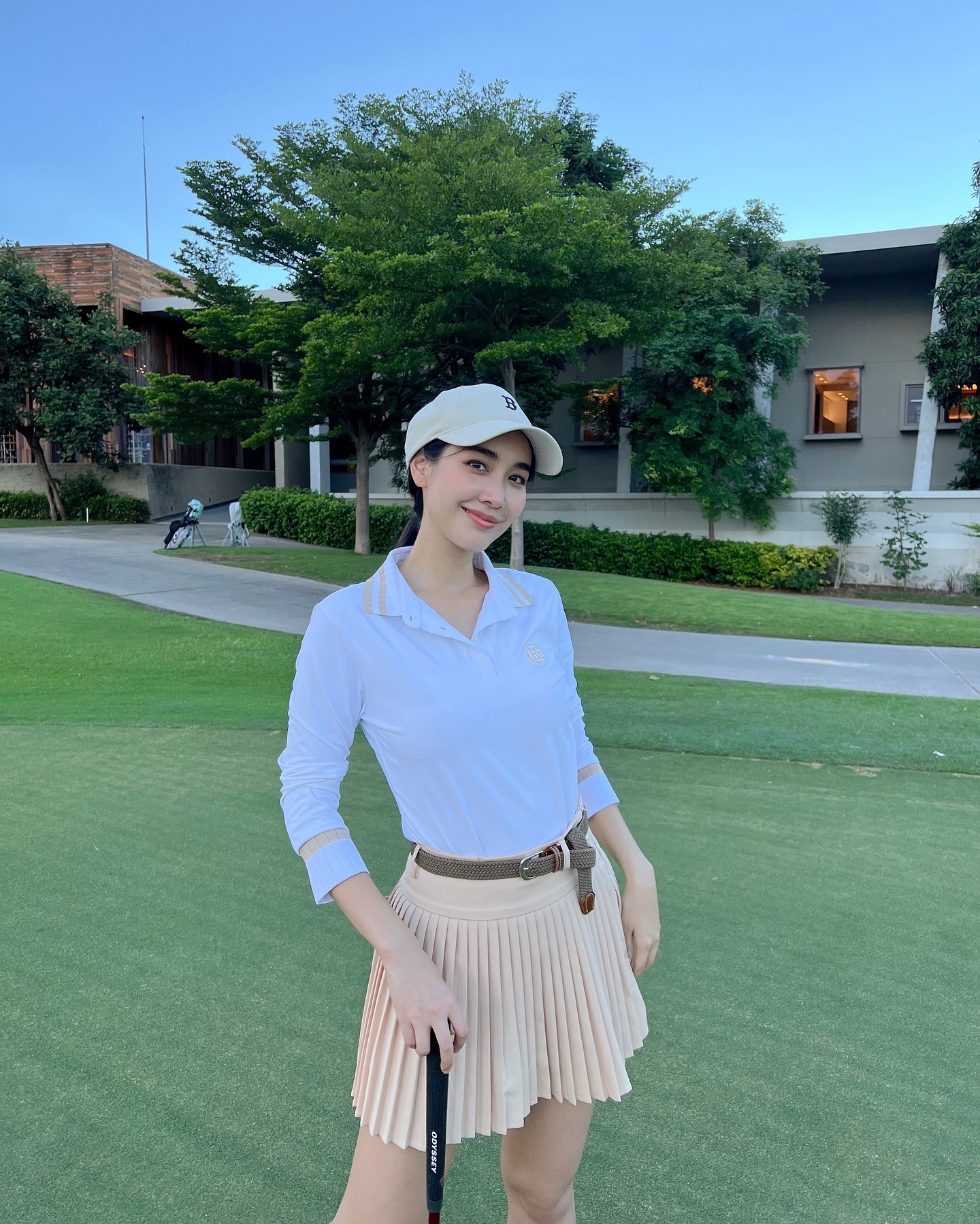 มิน พีชญา ดาราสาวสวย ไฮโซภาคอีสาน ทายาทธุรกิจก่อสร้างร้อยล้าน 37