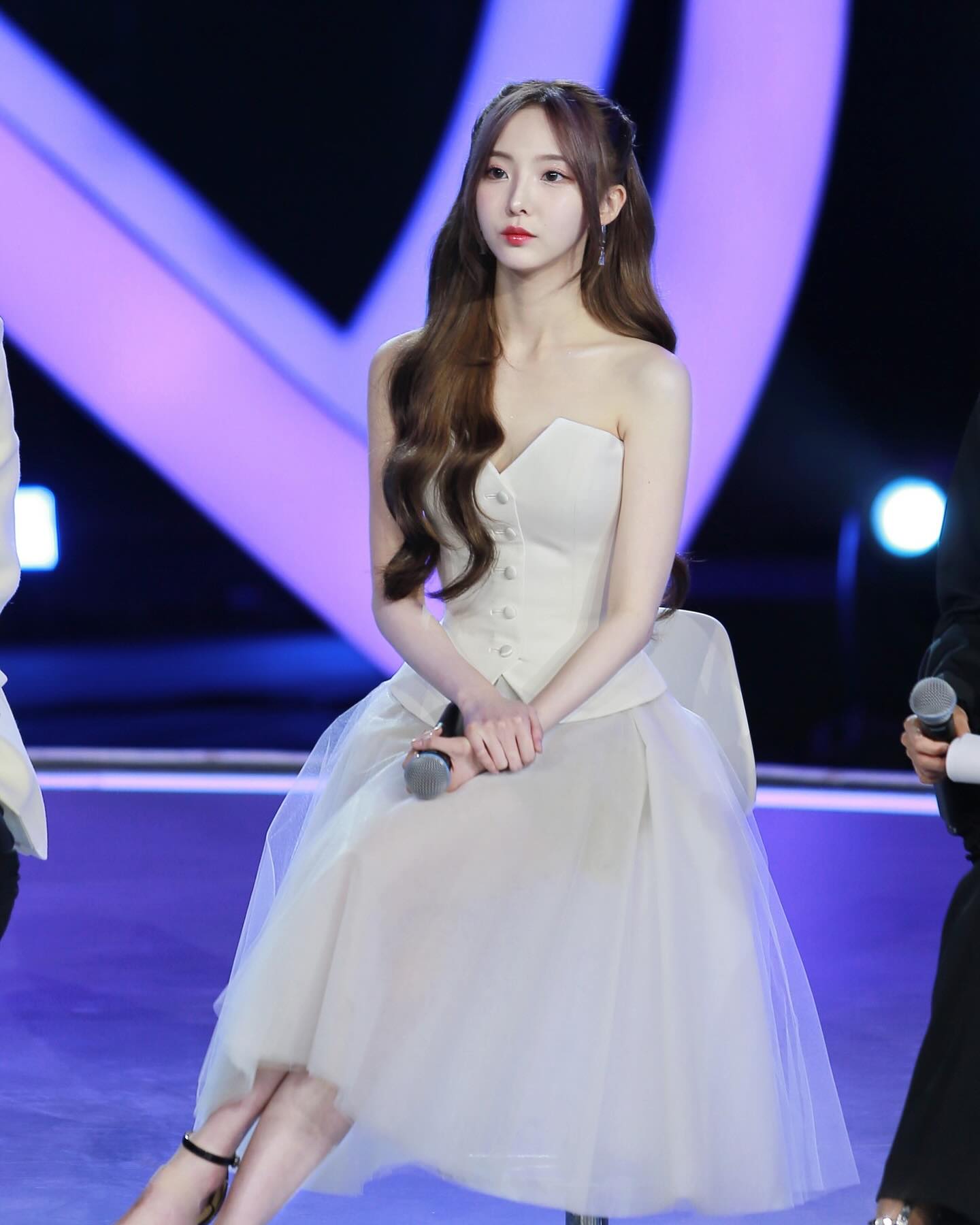 เนเน่ พรนับพัน ดาราสาวสวยหน้าใส สู่ไอดอลจีนชื่อดัง 22