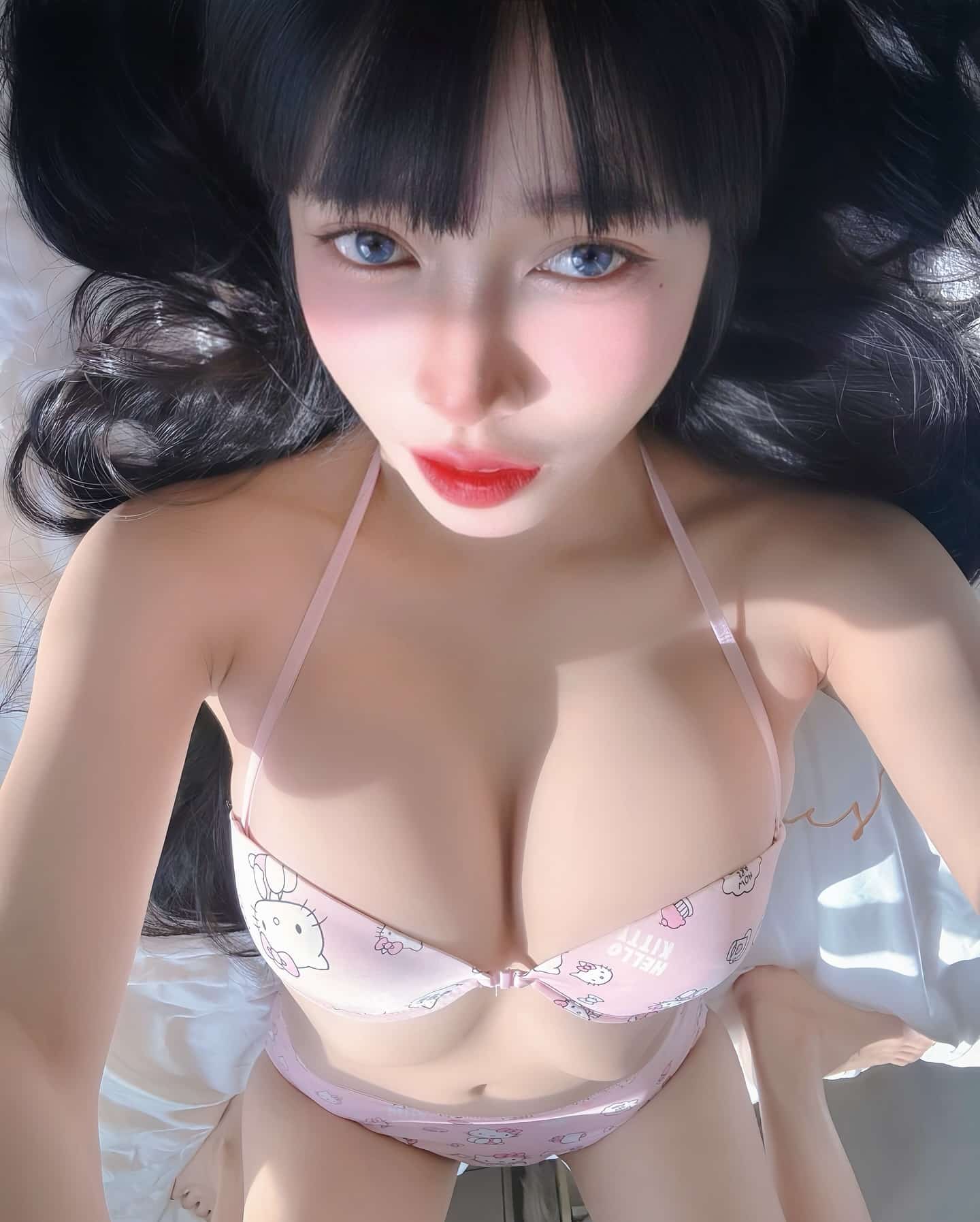 น้องฝน Pattaraporn นางแบบคอสเพลย์สายเซ็กซี่ ดีกรีดาวแซ่บ OnlyFans 18