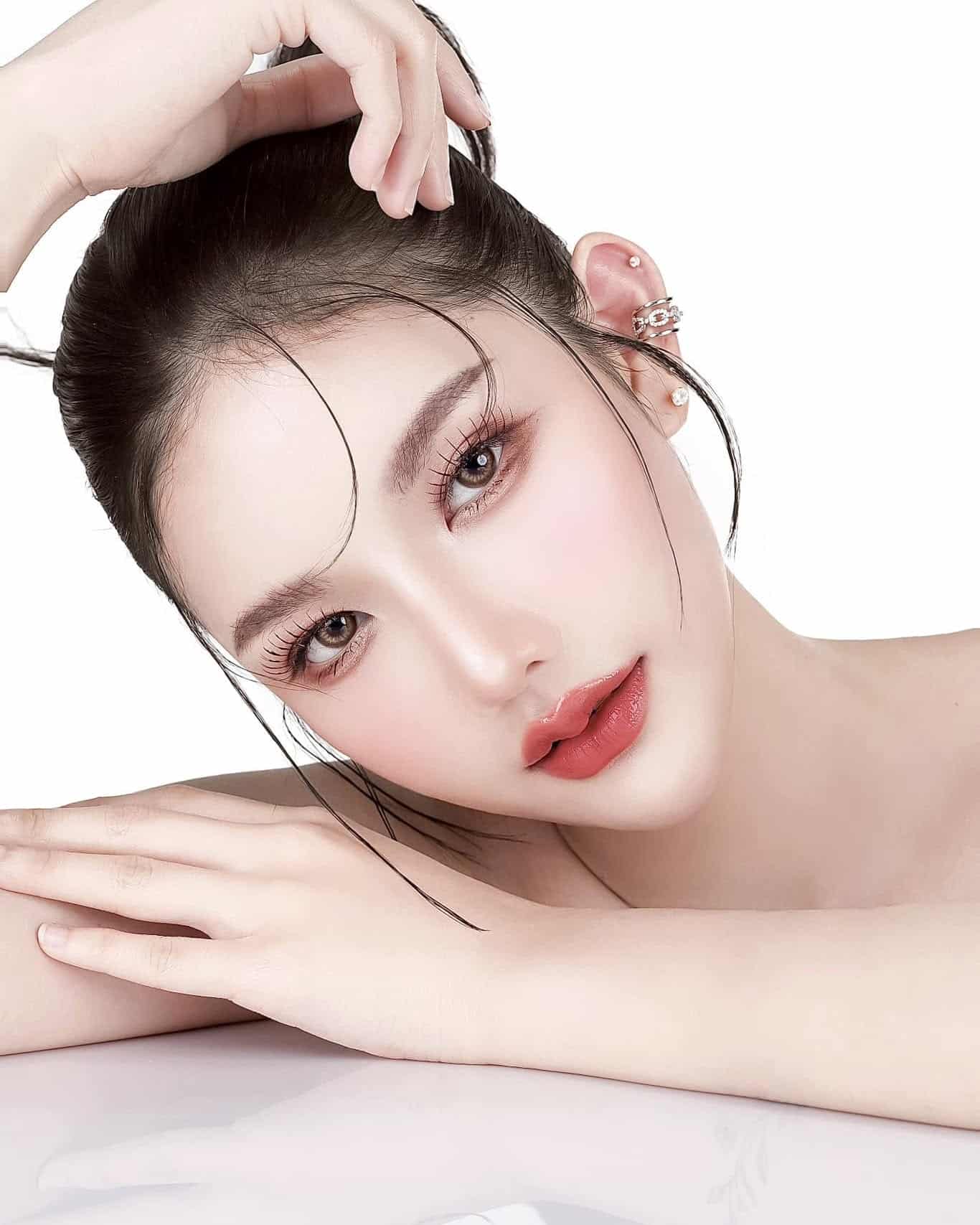 ลูกหว้า อาทิตยา นางแบบ สุดเซ็กซี่ แซ่บขยี้ใจ ดีกรีสาวไทอิน ก็มาดิคร้าบ 11