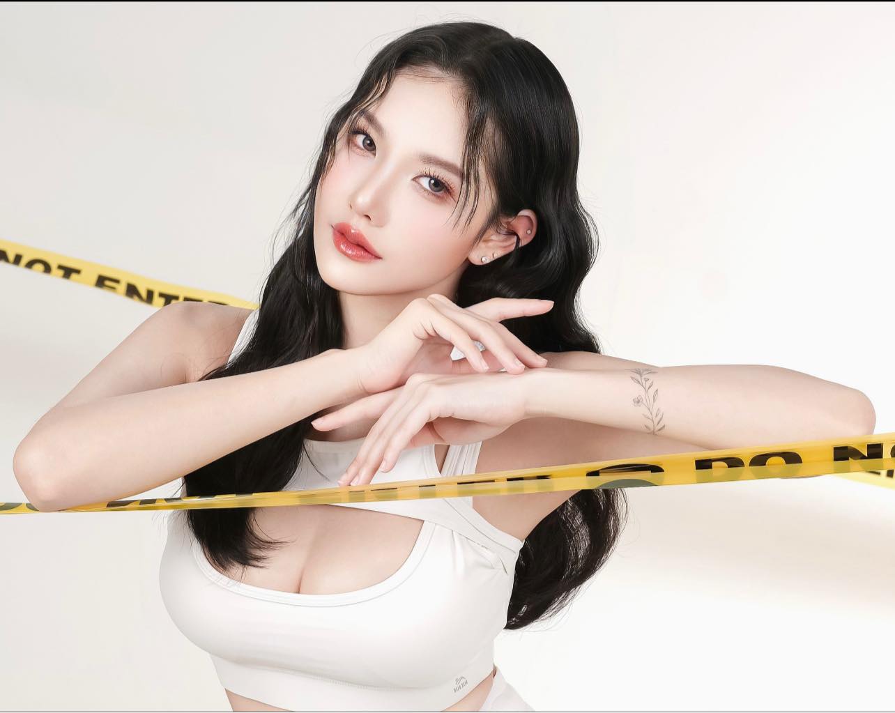 ลูกหว้า อาทิตยา นางแบบ สุดเซ็กซี่ แซ่บขยี้ใจ ดีกรีสาวไทอิน ก็มาดิคร้าบ 2