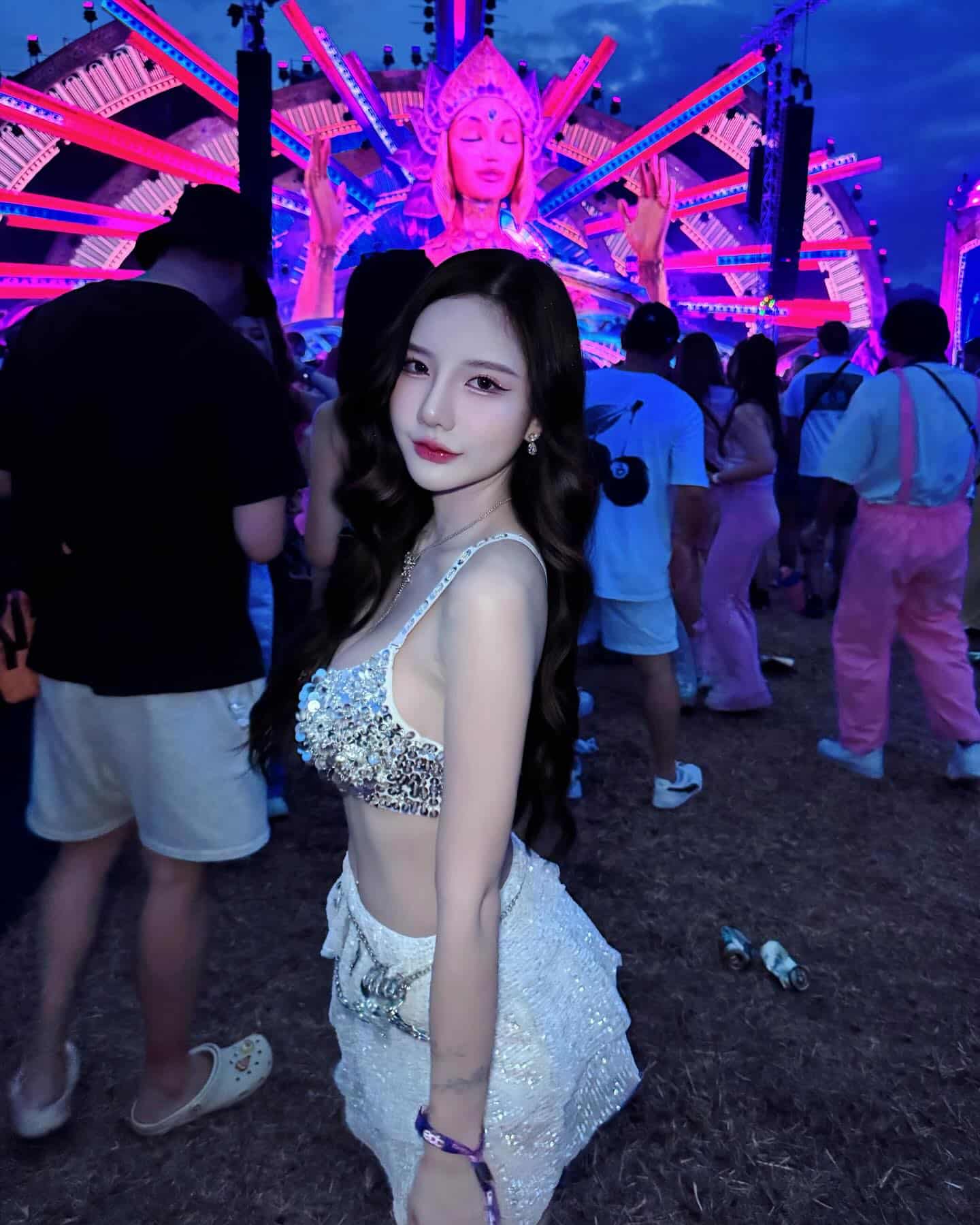 ลูกหว้า อาทิตยา นางแบบ สุดเซ็กซี่ แซ่บขยี้ใจ ดีกรีสาวไทอิน ก็มาดิคร้าบ 22