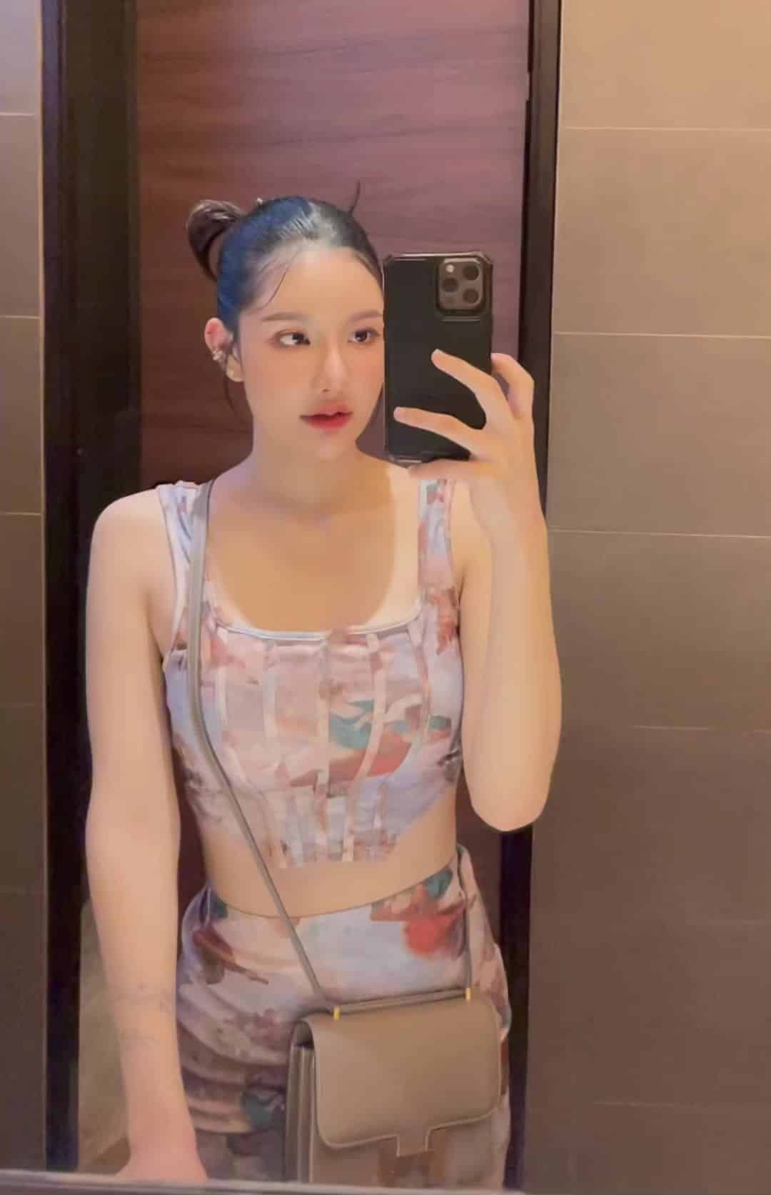 ลูกหว้า อาทิตยา นางแบบ สุดเซ็กซี่ แซ่บขยี้ใจ ดีกรีสาวไทอิน ก็มาดิคร้าบ 4