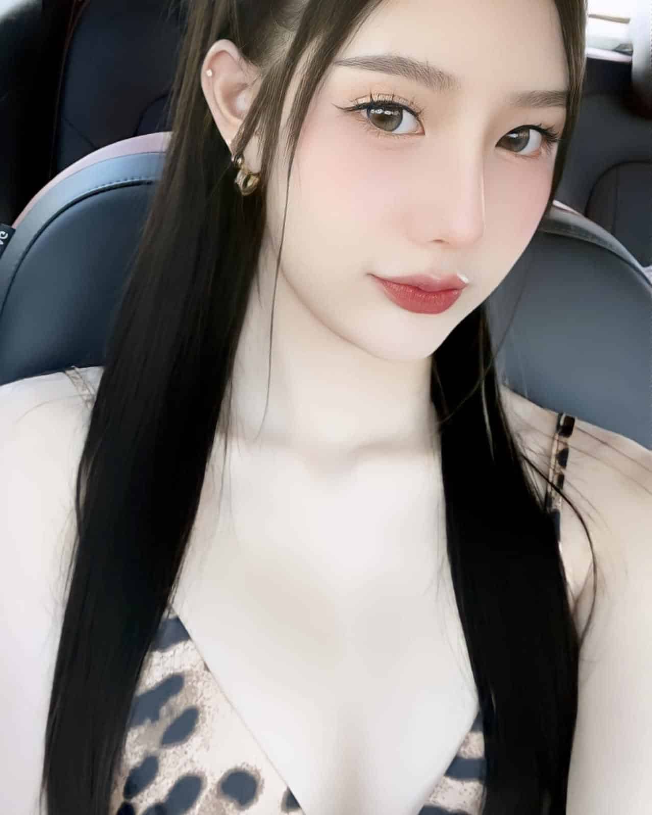 ลูกหว้า อาทิตยา นางแบบ สุดเซ็กซี่ แซ่บขยี้ใจ ดีกรีสาวไทอิน ก็มาดิคร้าบ 6