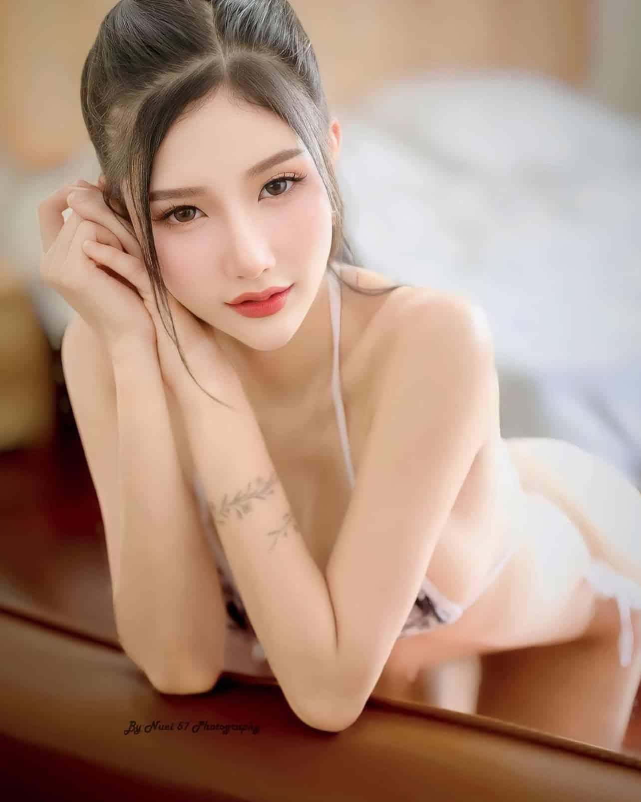 ลูกหว้า อาทิตยา นางแบบ สุดเซ็กซี่ แซ่บขยี้ใจ ดีกรีสาวไทอิน ก็มาดิคร้าบ 7
