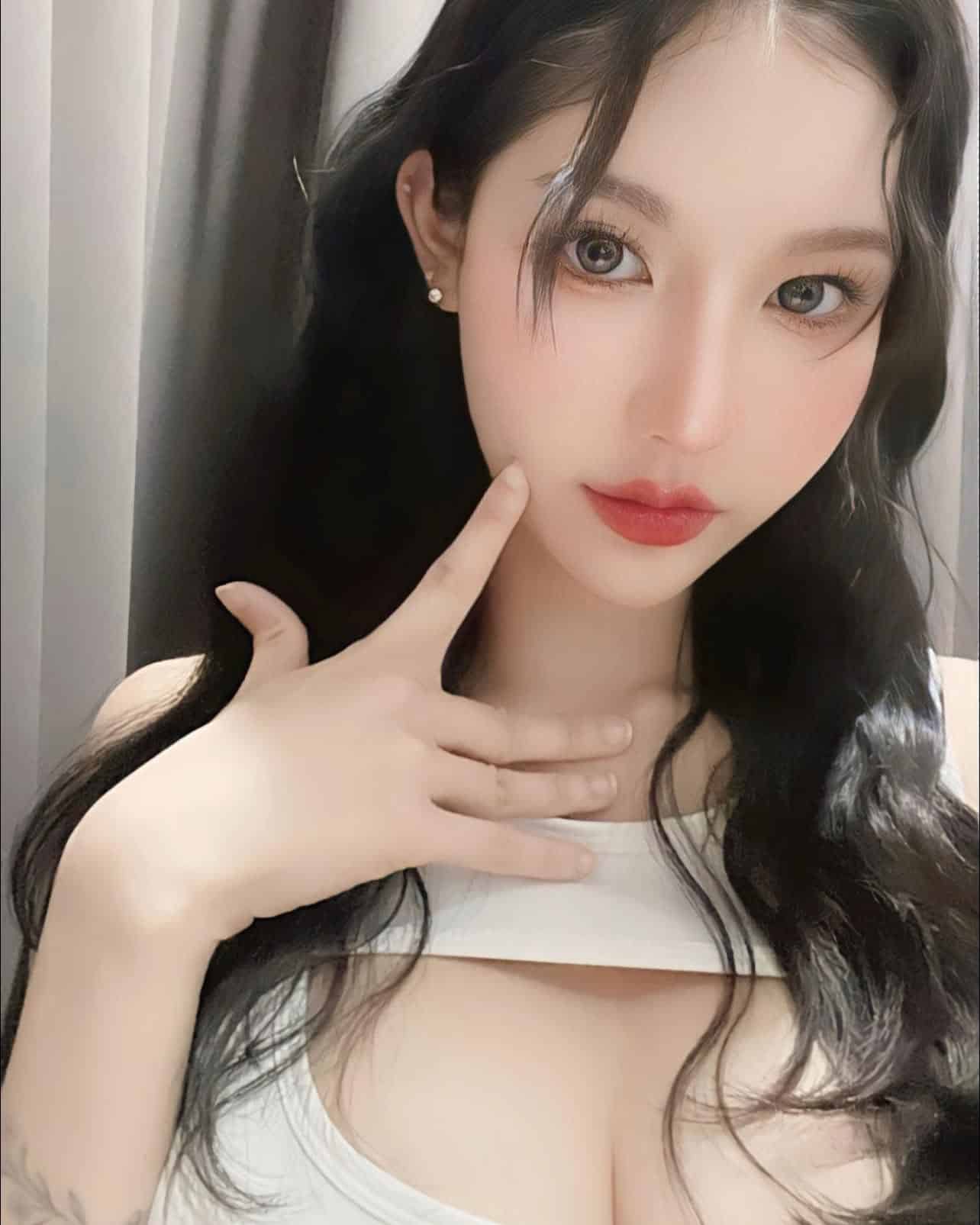 ลูกหว้า อาทิตยา นางแบบ สุดเซ็กซี่ แซ่บขยี้ใจ ดีกรีสาวไทอิน ก็มาดิคร้าบ 8