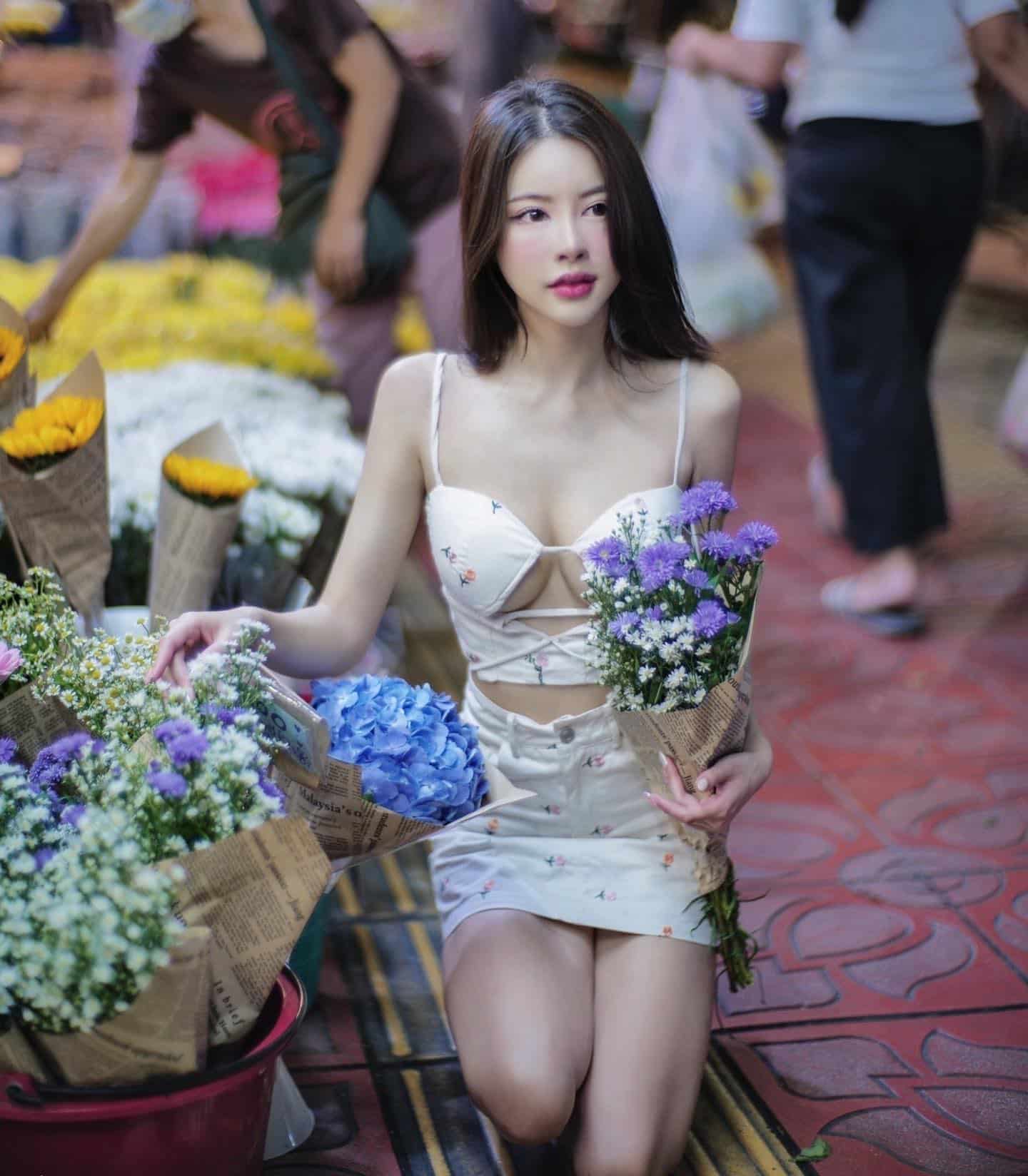 ปุยฝ้าย อมลรดา นางแบบ CupE สวยเซ็กซี่ แซ่บ จาก โหนกระแส 13