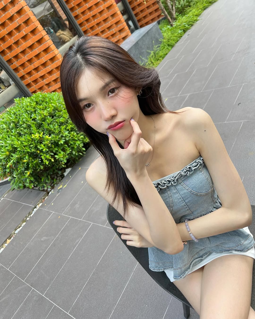 น้อง บอฟอใบเฟิน ดาว TikTok สาวสวย เอวบาง A4 หุ่นเด็ด 1