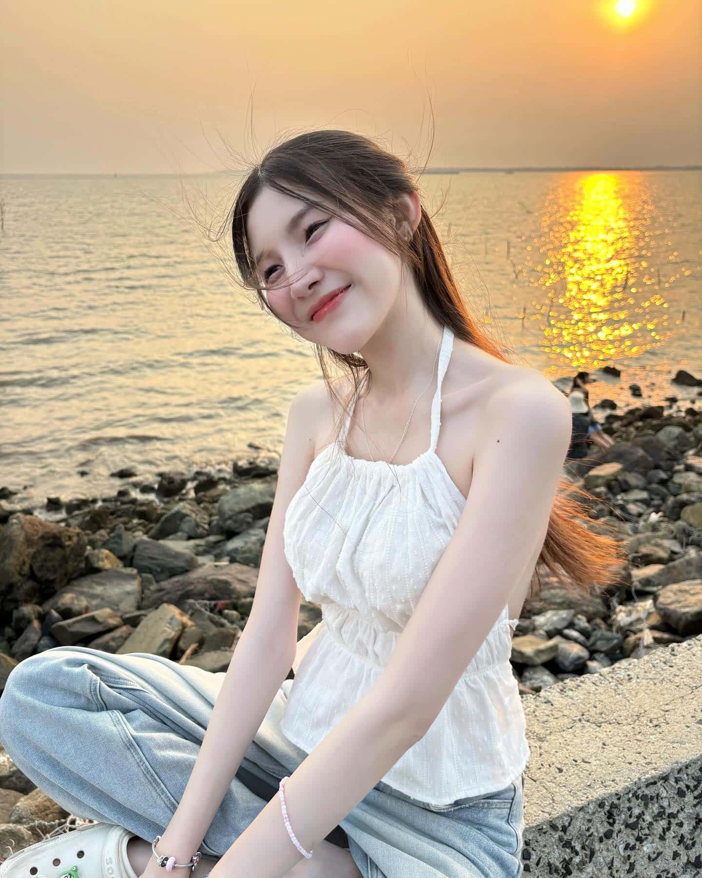 น้อง บอฟอใบเฟิน ดาว TikTok สาวสวย เอวบาง A4 หุ่นเด็ด 30