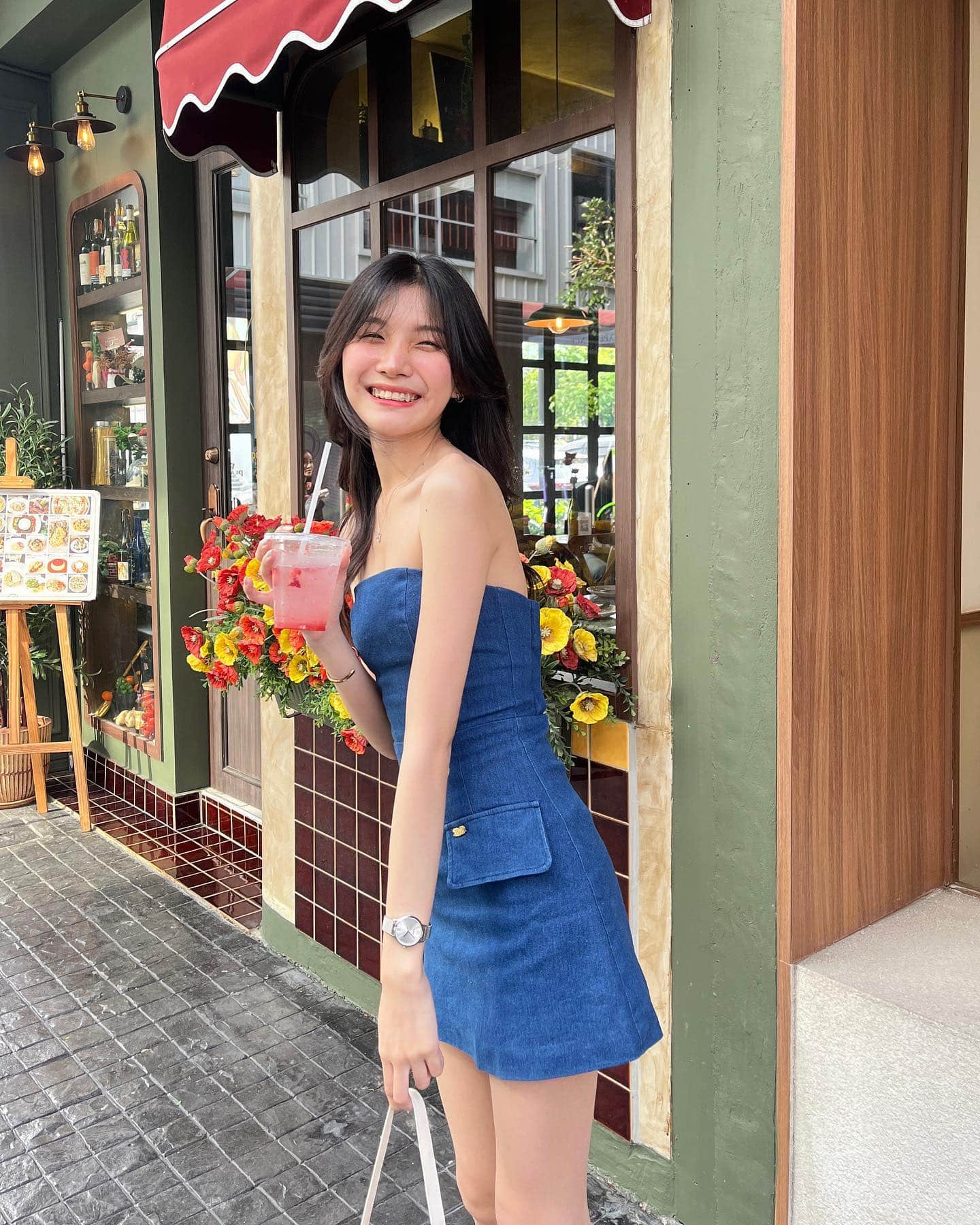 น้อง บอฟอใบเฟิน ดาว TikTok สาวสวย เอวบาง A4 หุ่นเด็ด 41