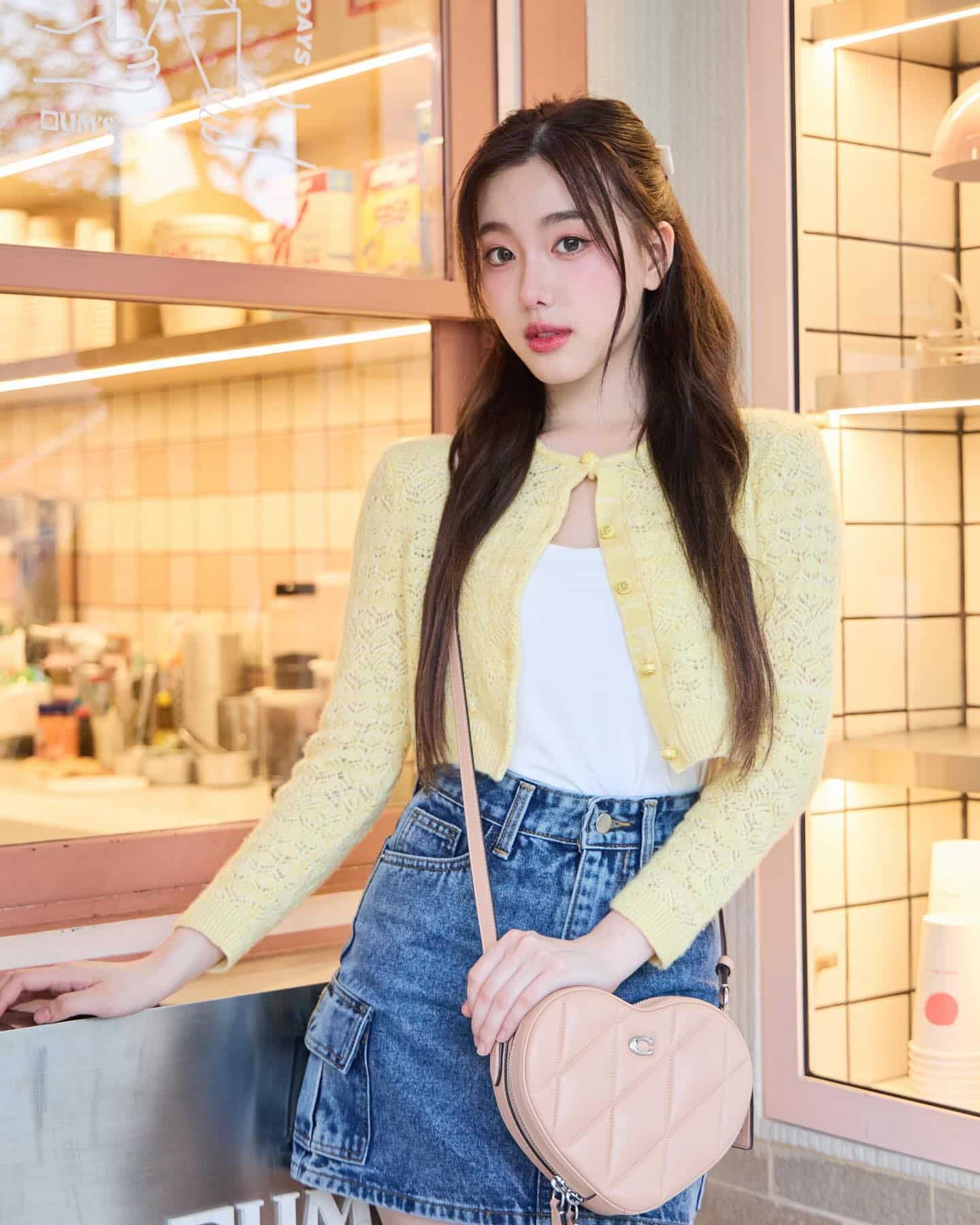 อ๊ะอาย 4eve ไอดอลสาวหน้าหมวย น่ารัก นักแสดง The Stone พระแท้ คนเก๊ 25