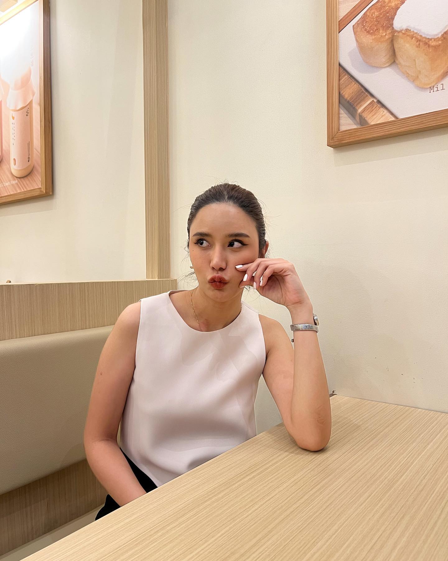 คะน้า ริญญารัตน์ นักแสดง นางร้ายสุดแซ่บ ผู้เปิดโปง แฟนมิจ 31