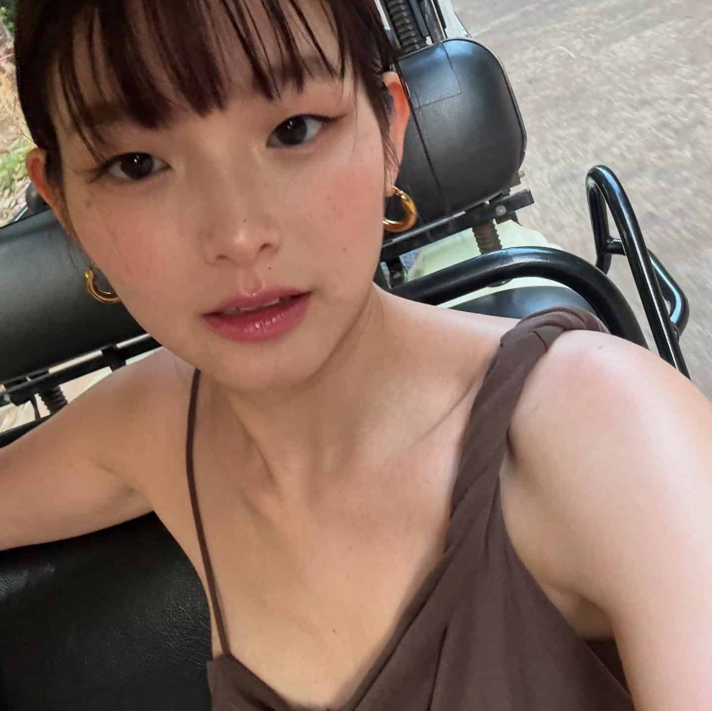 คิ้ว อนงค์นาถ หรือ ลีนุกซ์ นางแบบสาวหมวยหน้าเก๋ จากสงครามส่งด่วน 14