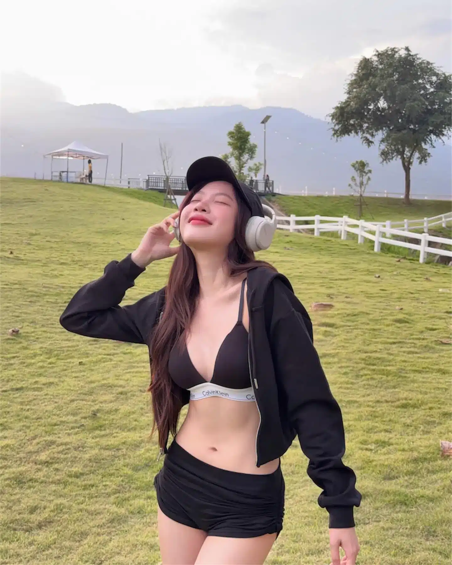 ซ้อการ์ด อินฟลูเอนเซอร์ สาวสวย เซ็กซี่ เจ้าแม่คอนเทนต์ Tiktok 42