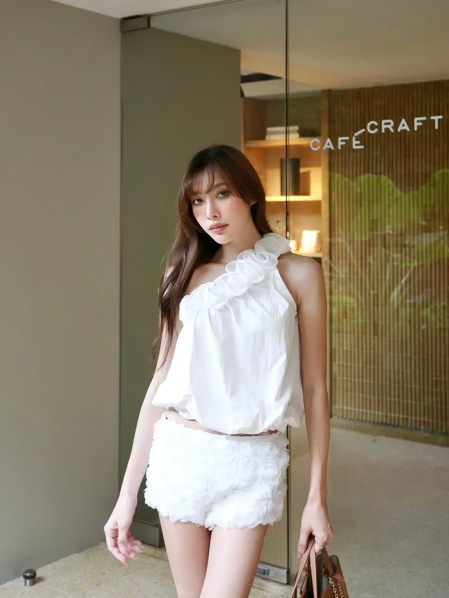 ได๋ได๋ ธันย์ธนิดา อดีตดาราสาวสวย แซ่บ เซ็กซี่ สะใภ้ตระกูลดัง 22