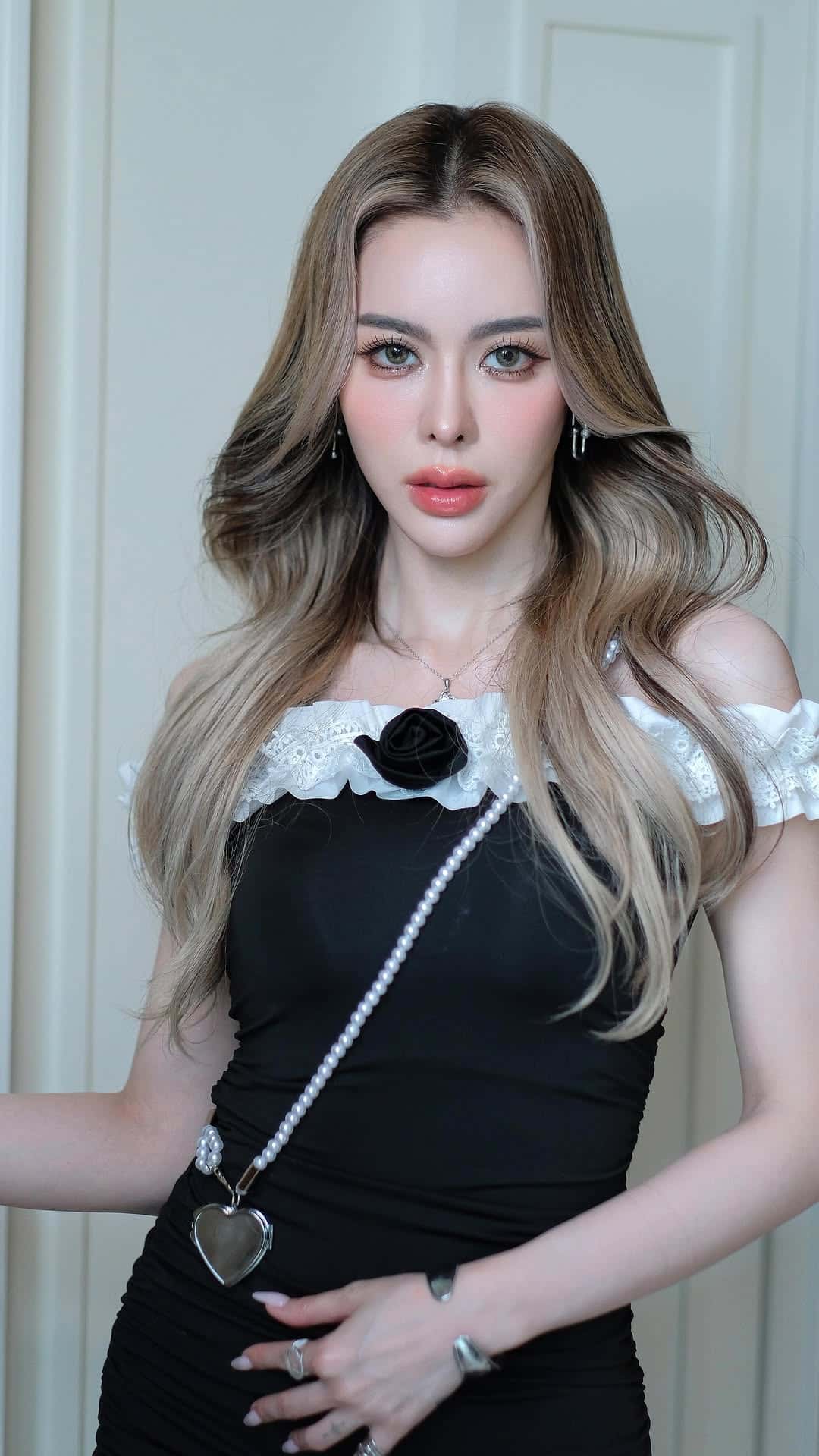 ไอซ์ ปรีชญา ประวัตินางเอกร้อยล้านผลงานเด่น ภาพยนตร์–ซีรีส์ 14
