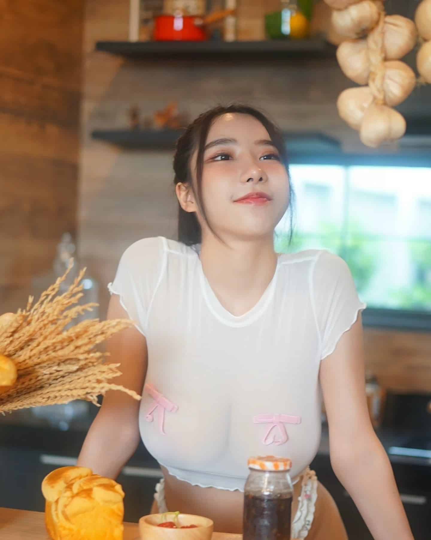 น้องมิรา เน็ตไอดอลไซส์ภูเขาไฟสุดแซ่บอกตู้มกระแทกตาแห่งปี 2569 15