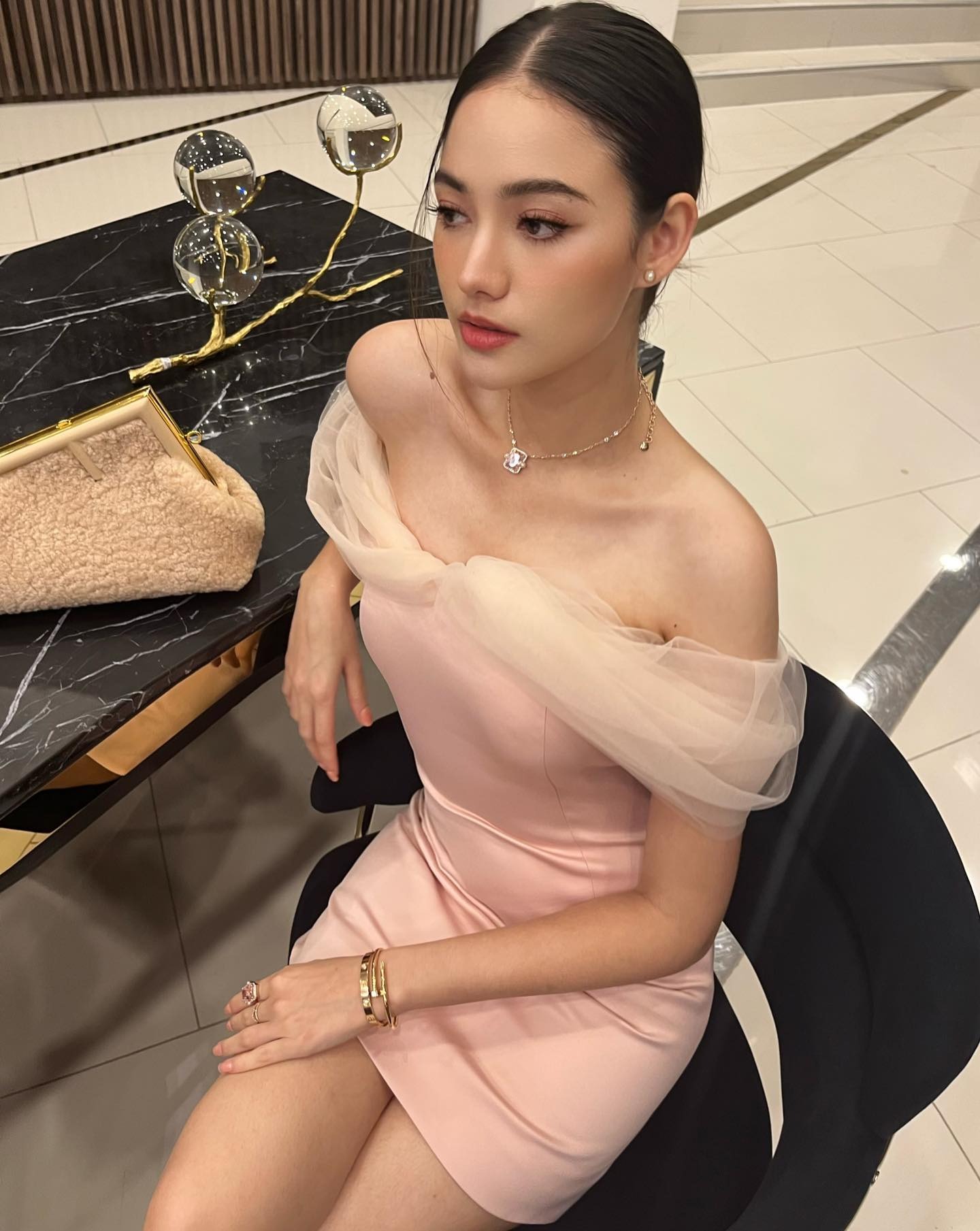 เปิดวาร์ป นนนี่ ณัฐชา นางเอกลูกครึ่งช่อง 8 ภรรยาหมื่นล้าน 4