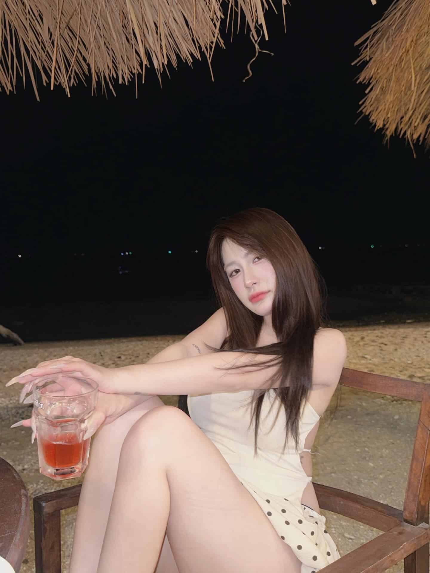 เปิดวาร์ป นุ่น ลลดา เน็ตไอดอลสาวสวย สุดฮอต เซ็กซี่ ผลงานเด็ด 40