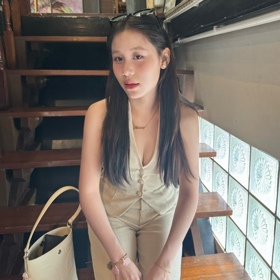 น้องเนย กัญญารัตน์ ดาวมหาวิทยาลัย เหยื่อยศกร โหนกระแส 1