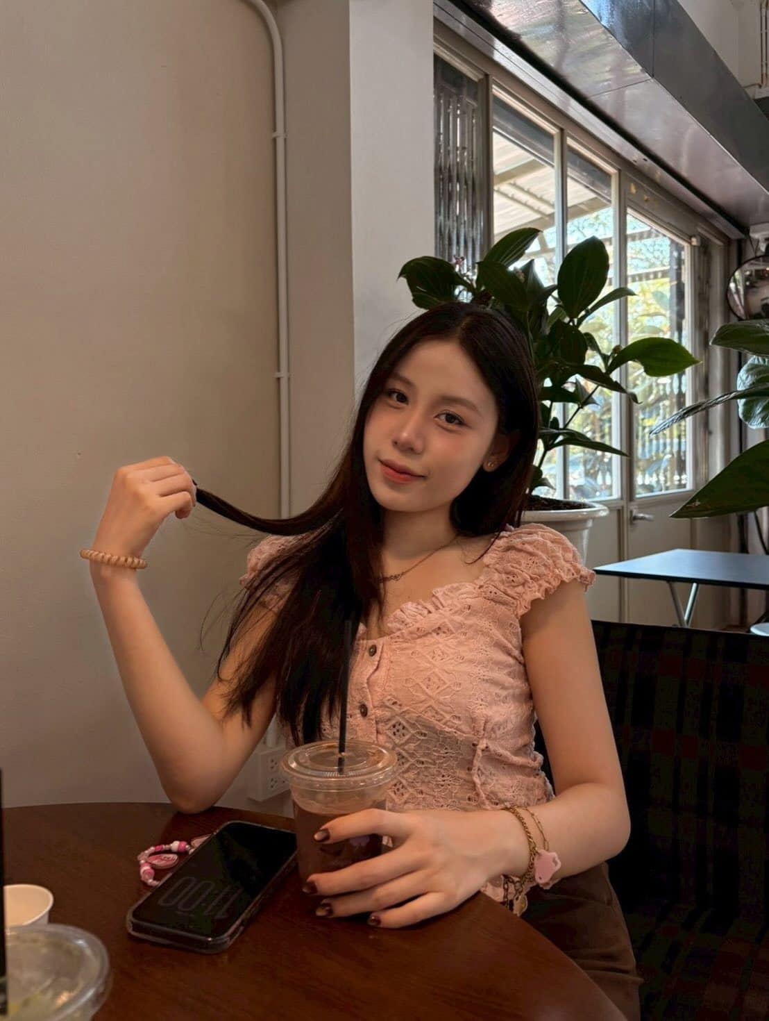น้องเนย กัญญารัตน์ ดาวมหาวิทยาลัย เหยื่อยศกร โหนกระแส 3