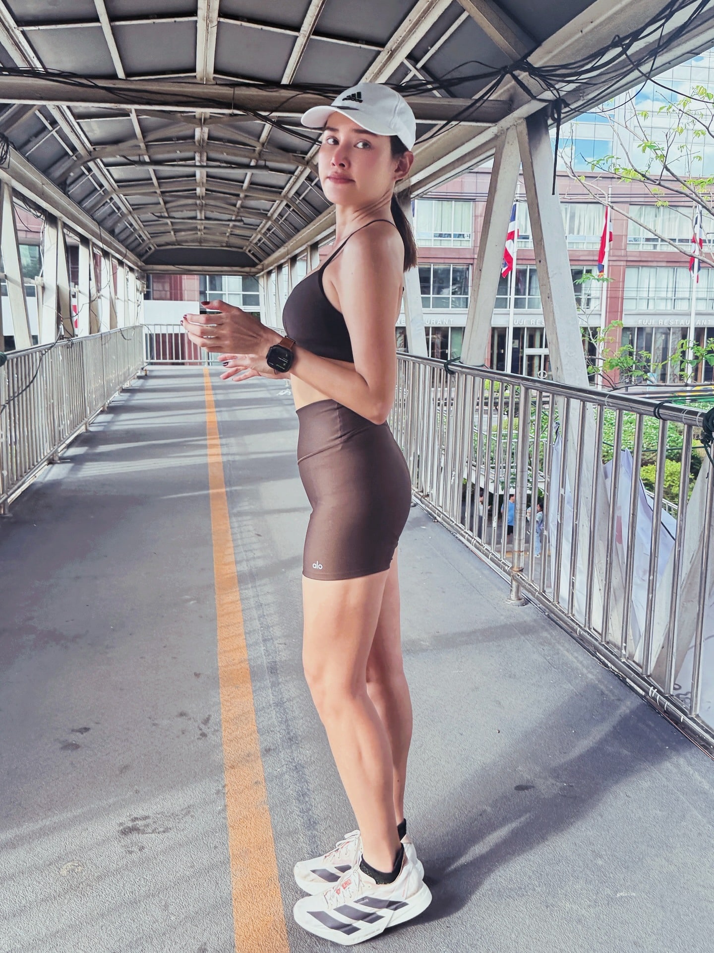 เปิดวาร์ป หญิง รฐา นักแสดงสาวสวย ทนายปีศาจ 18